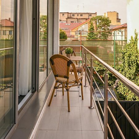 Urban Paradise - Modern Central Accommodation Bucharest Exterior photo