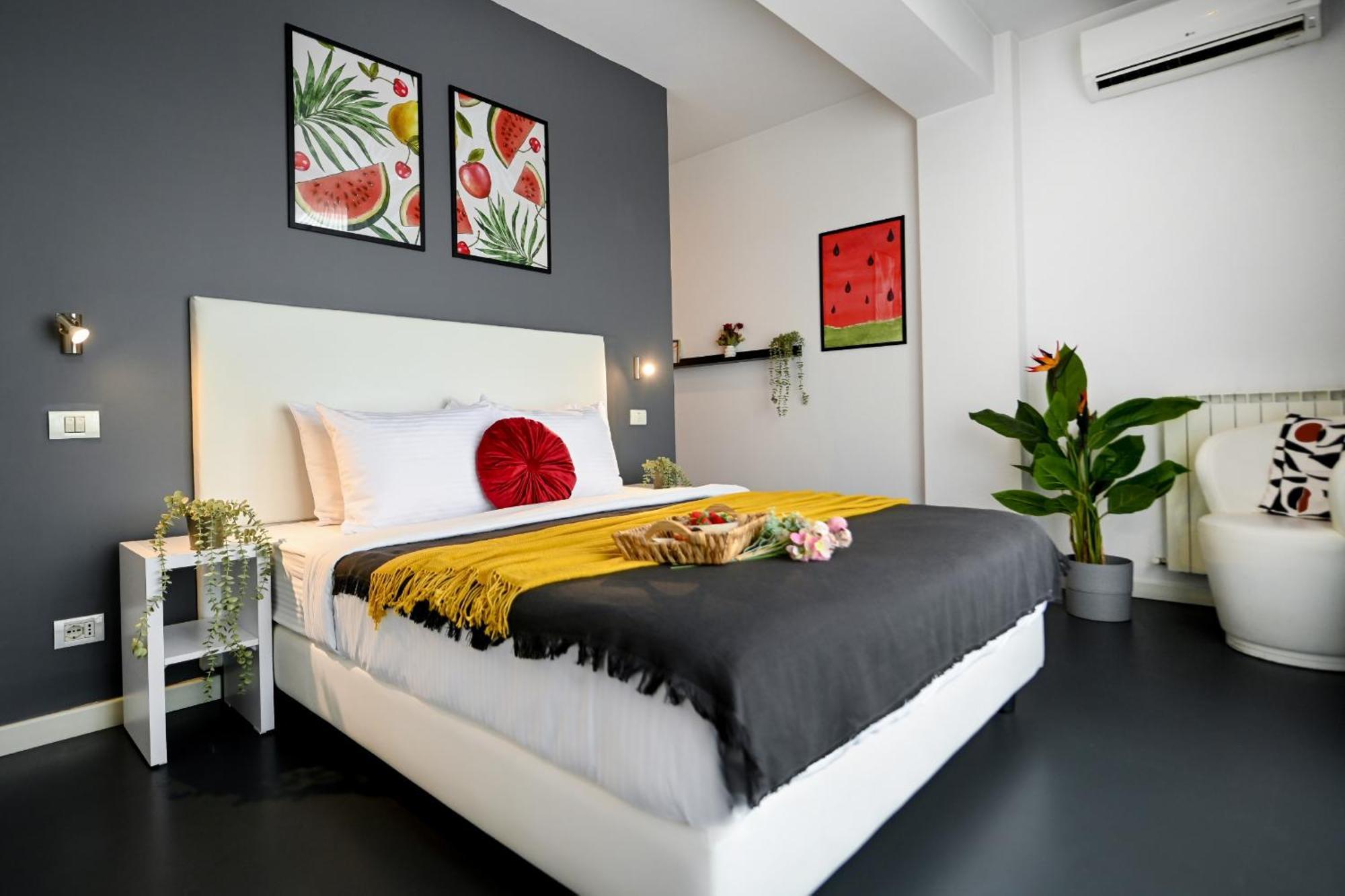 Urban Paradise - Modern Central Accommodation Bucharest Exterior photo